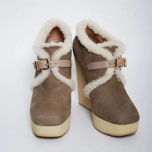 FENDI Beige Suede High Wedge Heels Ankle Boots Platform Booties US 8.5 EU 39.5 - Picture 1 of 7