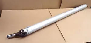 2007 chevy silverado rear driveshaft 2007-2013 gmc sierra - Picture 1 of 6