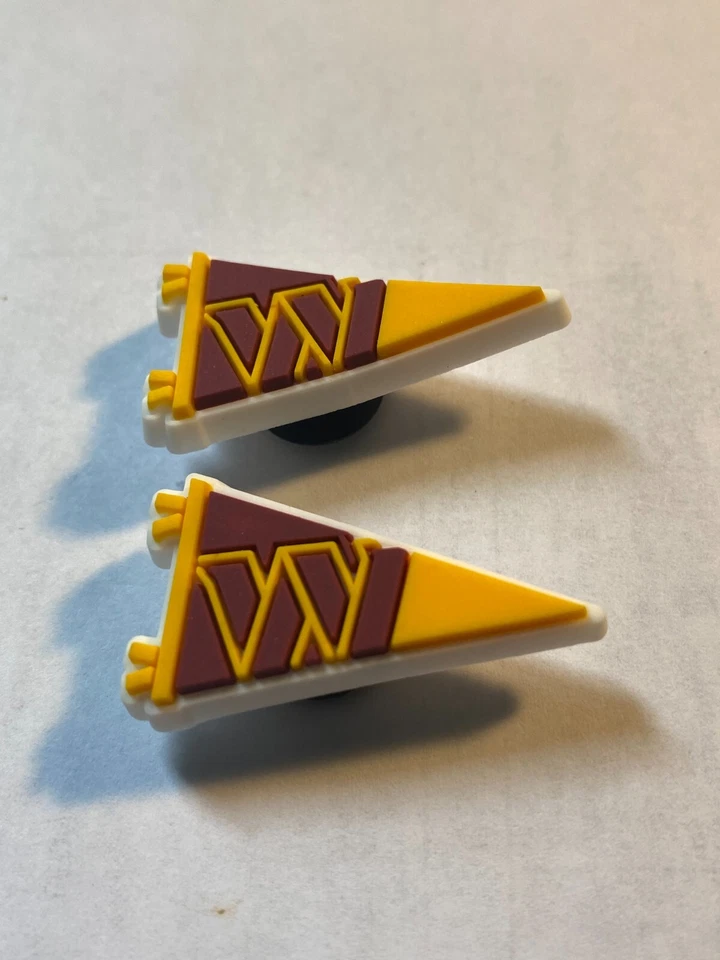 Washington Commanders Pennent Zapato Dije 2pk Botón Trasero Foto 1 de 1