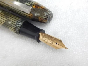 LOT# 408X. VINTAGE MABIE TODD SWAN SELF-FILLING FOUNTAIN PEN. FLEX NIB, XF TO BB - Picture 1 of 23