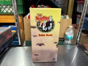 1999 Sideshow Universal Monsters - The Munsters "Grandpa" Bobblehead. NEW! - Picture 1 of 5