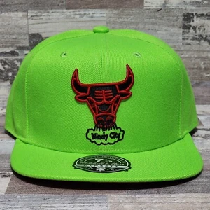 Chicago Bulls Mitchell & Ness Windy City Neon Green Fitted Cap Hat Size 7 1/8 - Picture 1 of 8