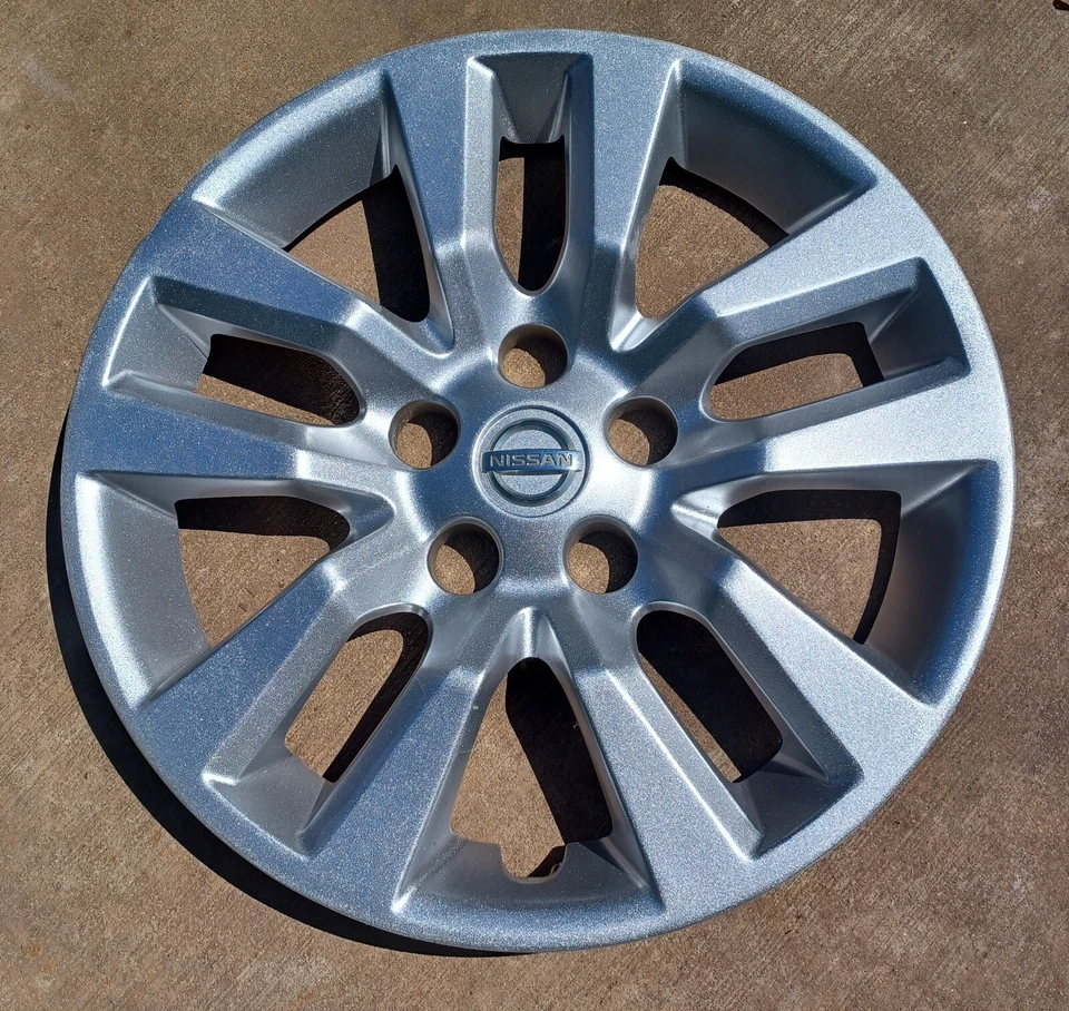 Tapacubos Nissan Altima 2007-2018 se adapta a ruedas de 15 pulgadas, 403153TM0B, 53088 repintado Foto 1 de 4