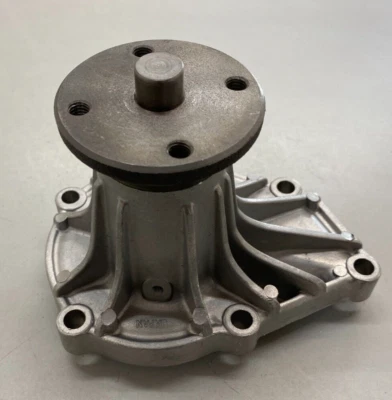NPW 发动机水泵 - 9423-9153 / 39-10225 - 适用于雪佛兰和吉姆西 1982 - 1985 — 第 1/4 张图片