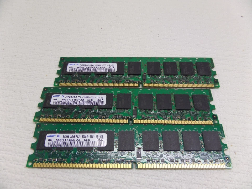 lote de 3 Samsung 512MB 2RX8 PC2-5300E-555-12 M391T6453EZ3-CE6 ECC Memoria RAM Foto 1 de 1