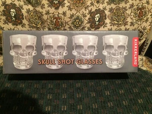 Kikkerland Skull Shot Glasses - Juego de 4 - Imagen 1 de 8