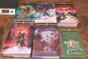 6 Hardcover The Heroes of Olympus Books Complete Set 1-5 & Special Edition Lot - Bild 1 von 2