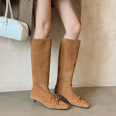 Novas Botas Femininas de Couro Genuíno Francês Cor Pontiaguda Borboleta Bow Knight - Imagem 1 de 4