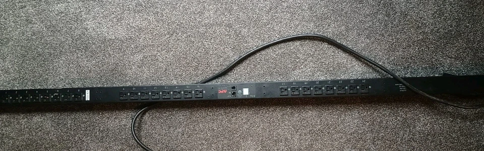APC AP7930 120VAC | 16A | 50/60Hz Switched Rack Power Distribution Unit - Image 1 of 4