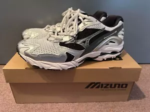 Mizuno Sneakers Shoes Wave Rider 10 White Black Silver Size Men's US8 / JP26 EX - Picture 1 of 3