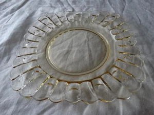 Heisey Glass Sahara Yellow Old Sandwich 8 3/8th inch Square Salad Plate VGUC - Picture 1 of 10