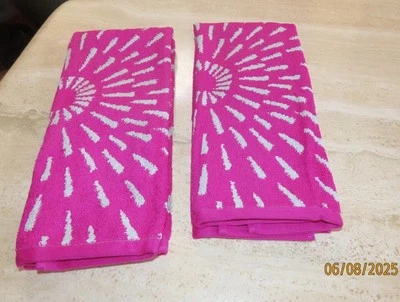 Apt.9 set 2 hand towels; NWT; fuschia, white; sunburst design; 28x16.5 inches - Image 1 of 4