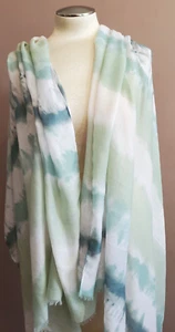 Sciarpa scialle avvolgente cravatta tinta verde bianco leggera frangia oversize 72x70" boho - Foto 1 di 14