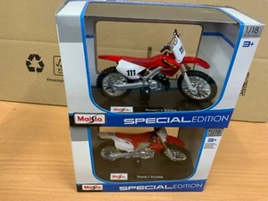 2 x1:18 Die-Cast Motocross MX Toy Model Bikes HONDA CR 250 & CRF 450 Combo - Picture 1 of 3