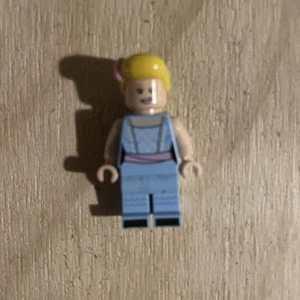 Lego Toy Story Bo Peep Minifigure - Foto 1 di 5