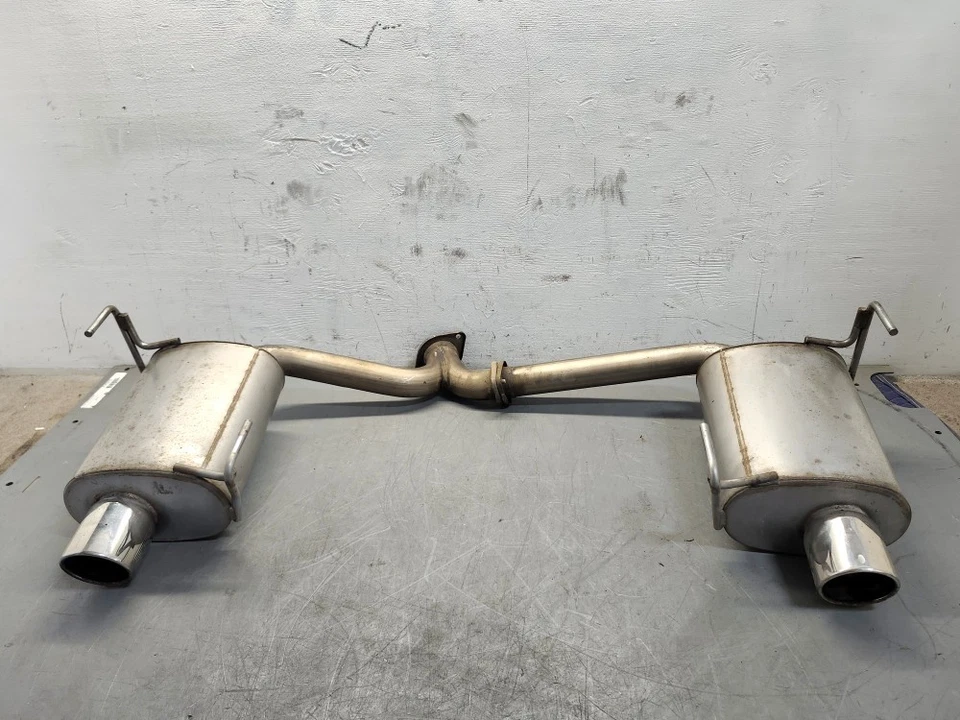 Puntas de silenciador SPT Performance con puntas de 4" para Subaru Impreza 2010 Foto 1 de 4