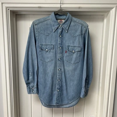 Levi's Shirt Men's Small Blue Denim Pearl Snaps Western Cowboy Button Up Pockets - Image 1 of 4