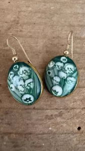 Handmade Gold Wire and Trim Earrings- Green - Picture 1 of 5