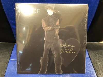 BRAND NEW LIMITED EDITION PRINCE WELCOME 2 AMERICA GOLD VINYL 7" SINGLE SEALED - Image 1 of 4