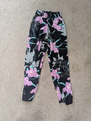 River Island pettie Silky Floral Trousers Size 8  purple, Lightweight, Festival - Image 1 of 3