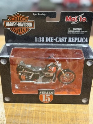 Memorabilia Maisto 1:18 Harley-Davidson Series 15 2003 1980 FXWG Wide Glide Foto 1 de 4