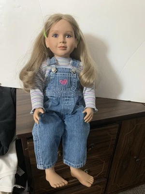 Vintage My Twinn doll light brown/Sandy Blonde W/ Rare Lavender Eyes Pose-able - Image 1 of 4
