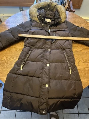 Abrigo parka de plumón Michael Kors para mujer  Foto 1 de 4