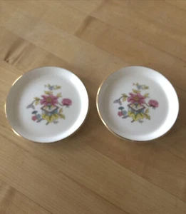 Aristocrat Bone China Miniature Plates with Flowers Handmade (Set of 2) - Picture 1 of 7