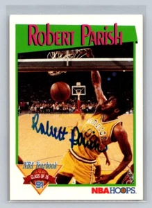 ROBERT PARISH HANDSIGNIERT 1991-92 NBA HOOPS JAHRBUCH KLASSE 76 BASKETBALL 324 - Bild 1 von 2