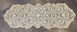 Pier One 1 Beaded Table Runner White Grey Gold Sequence Peacock 34" x 12 - Foto 1 di 6