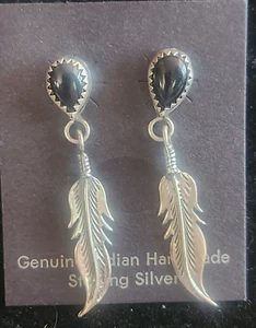Orecchino Post Strappo Vintage Argento Sterling Onice Nero Onice Teardrop con Piuma Pendente - Foto 1 di 2