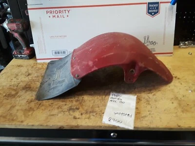 Honda ATC 110 1980.    Guardabarros delantero  Foto 1 de 4