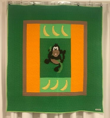 Colcha de retalhos e apliques feitos à mão para berço de macaco/selva - Imagem 1 de 4
