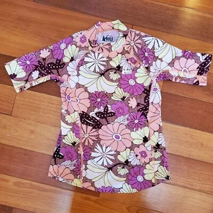 REI Co-op Floral Short Sleeve Rash Guard Swim Shirt UPF 50+ Girls 10-12 - Picture 1 of 4