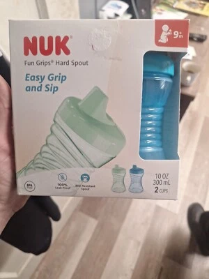 NUK Fun Grips® Hard Spout Sippy Cup 10 унций Синий и зеленый 2 шт. - Изображение 1 из 2
