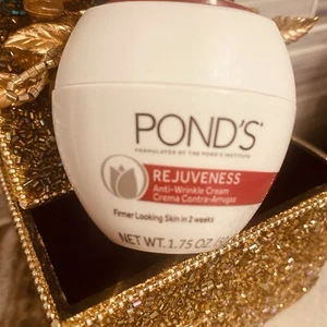 Crema e hidratante antiarrugas Pond's Rejuveness 1,75 oz. - Imagen 1 de 9