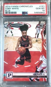 2019 Panini Chronicles #121 COBY WHITE Blue Parallel SP #32/99 Chicago Bulls - Picture 1 of 3