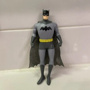 BATMAN BEND-EMS BATMAN GRAY SUIT DC UNIVERSE - Picture 1 of 2