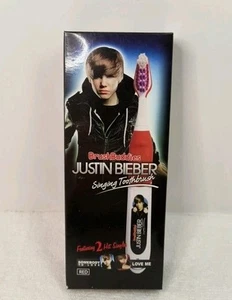 Nuovo~BrushBuddies Justin Bieber Spazzolino da Denti Canto Blu Qualcuno To Love Me - Foto 1 di 8