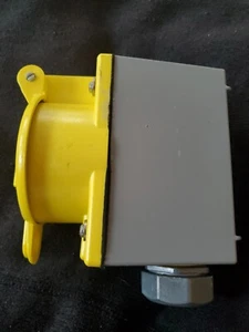 Legrand P&S Pass& Locking Watertight Receptacle+ Cover+Enclosure 50A 250V SET - Picture 1 of 7