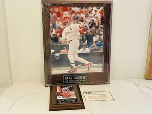 St. Louis Cardinals Mark McGwire Record Breaking Home Run 62 Wall & Card Plaque - Picture 1 of 11