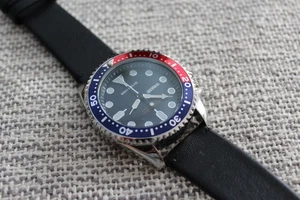 BEN NEVIS Men's Dive Watch - Stylish Black Face With Rotating Pepsi Bezel! LOOK! - Picture 1 of 7