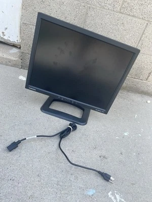 Vintage Samsung SyncMaster 213T LCD Computer Monitor, 4:3 Aspect Ratio - Image 1 of 4