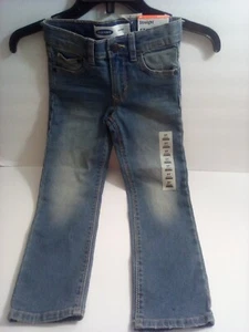 Old Navy Built-In-Flex Straight Jeans For Boys, Med Wash, 5T NWT - Picture 1 of 5