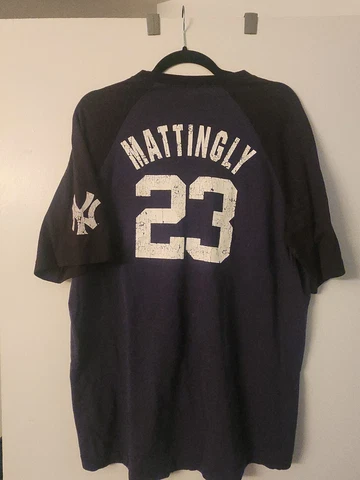Majestic Cooperstown Collection Yankees Don Mattingly #23 Jersey Shirt (Large) Cover