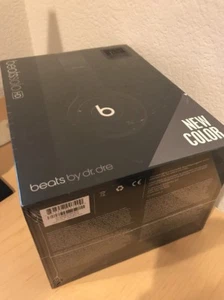 -\*BRAND NEW*/- Beats by Dr. Dre - Solo HD On-Ear Headphones - Drenched in Black - Picture 1 of 3