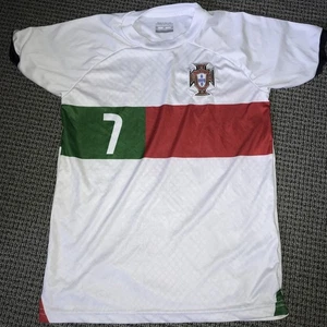 Portugal Futbol White Youth Size 30 Ronaldo 7 Jersey - Picture 1 of 6