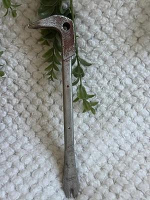 "Tirador de uñas Milwaukee 9"" barra de palanca vintage Sacaclavos Herramienta manual" Foto 1 de 4