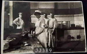 N° 790/389 Carte Photo MILITAIRES ALLEMANDS CUISINE   POSTKARTE SOLDIIERS WW1 - Imagen 1 de 2