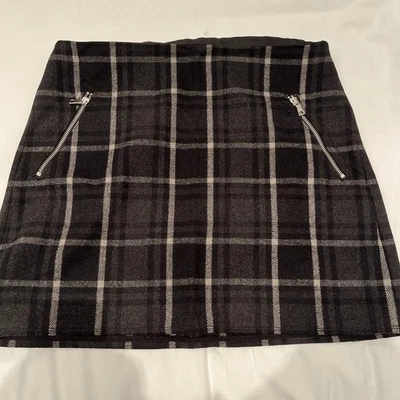 Gap  Mini Skirt with pockets Worn Once Gap/US Size 10 (UK Size 14) VG Condition  - Image 1 of 4